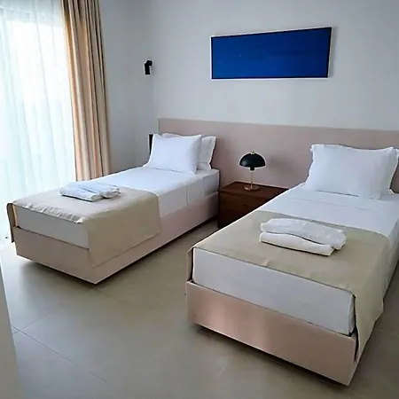Hotel Ashta / Nordic Isitmali Kapali Havuzlu 5*