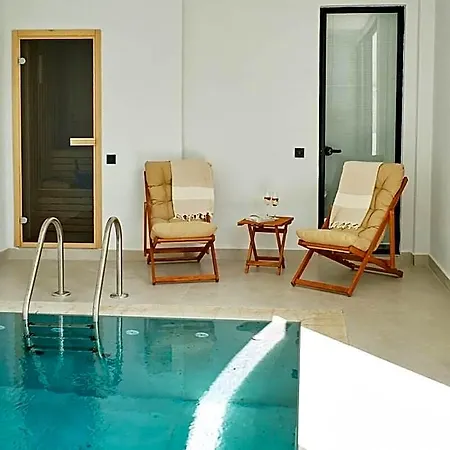 Hotel Ashta / Nordic Isitmali Kapali Havuzlu 5*